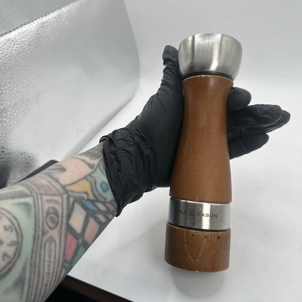 COLE & MASON Oldbury Wood Salt Grinder - Gourmet Mills Wooden Steel Gourmand 7.5